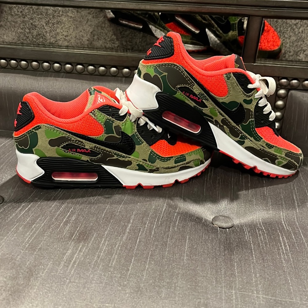 NIKE camouflage sneakers